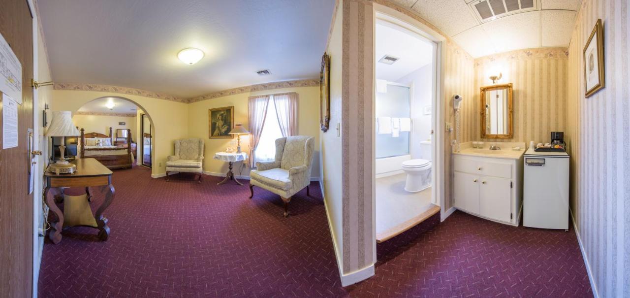 Historic Cary House Hotel Плейсървил Екстериор снимка
